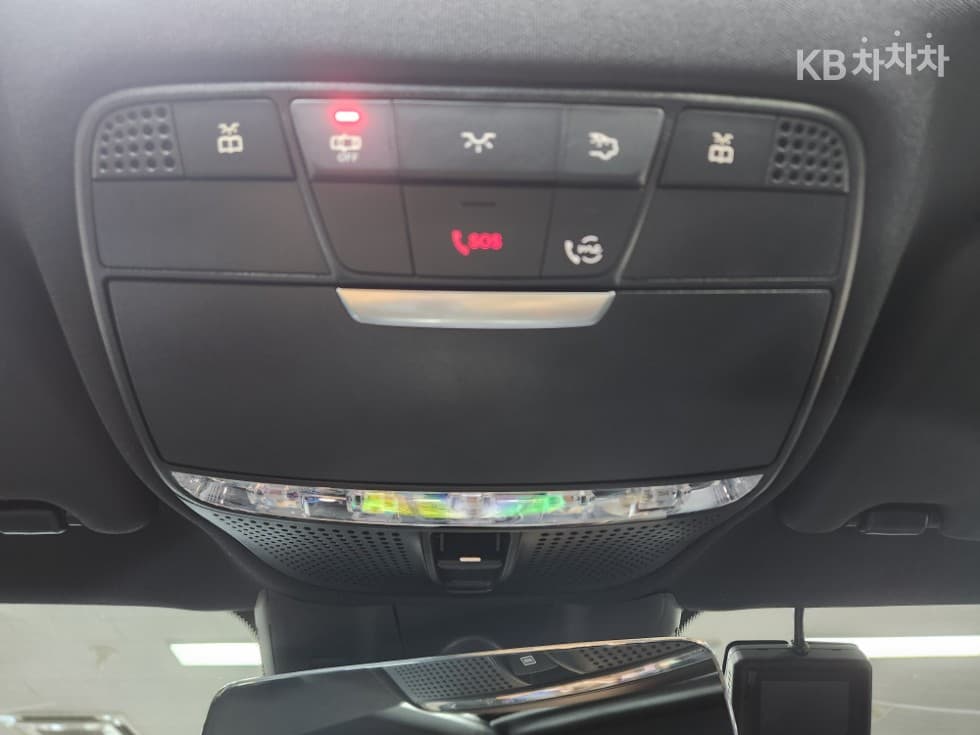 Mercedes-Benz AMG GTGT 4door 43 4MATIC+ Стандартен - 19