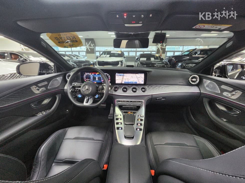 Mercedes-Benz AMG GTGT 4door 43 4MATIC+ Стандартен - 25