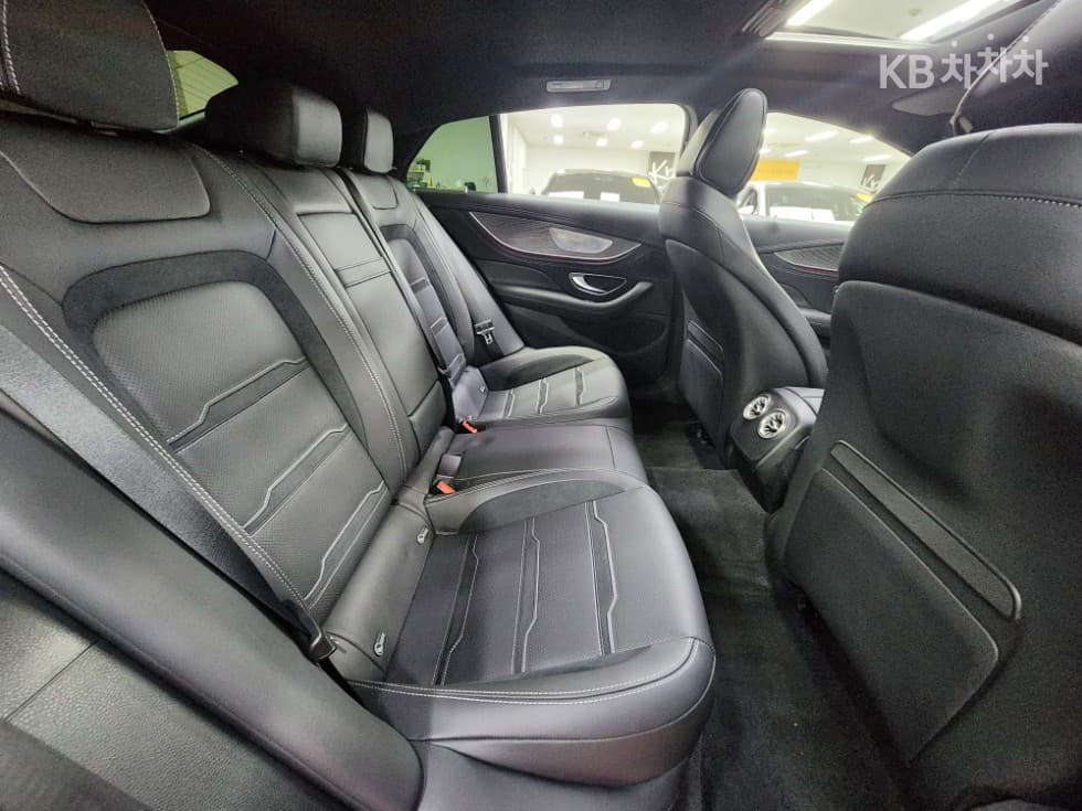 Mercedes-Benz AMG GTGT 4door 43 4MATIC+ Стандартен - 27