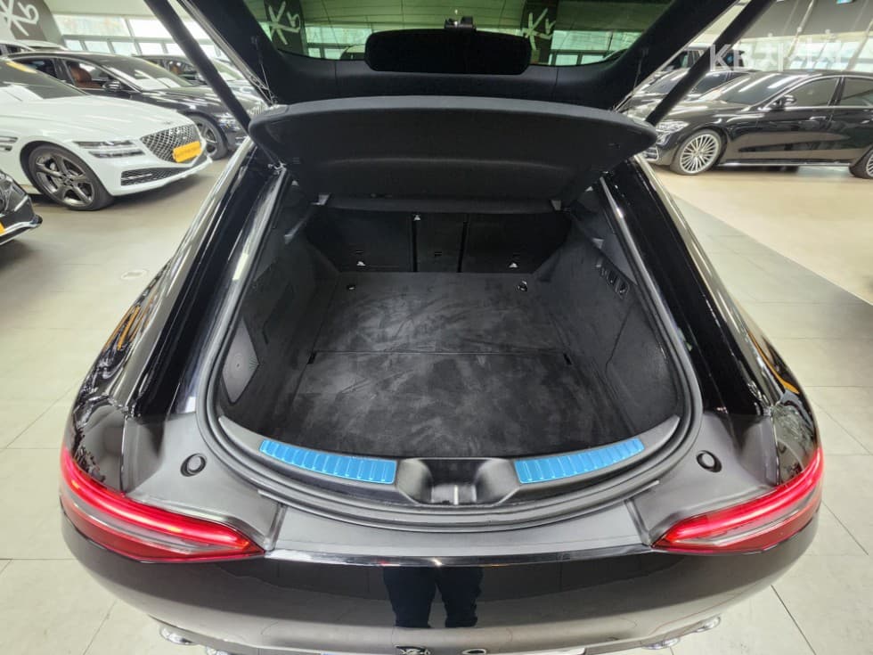 Mercedes-Benz AMG GTGT 4door 43 4MATIC+ Стандартен - 29