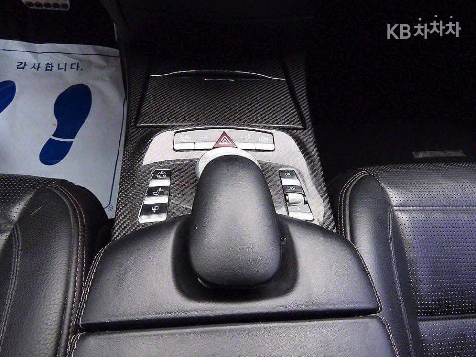 Mercedes-Benz Нов S-КласS63 AMG W221 - 12