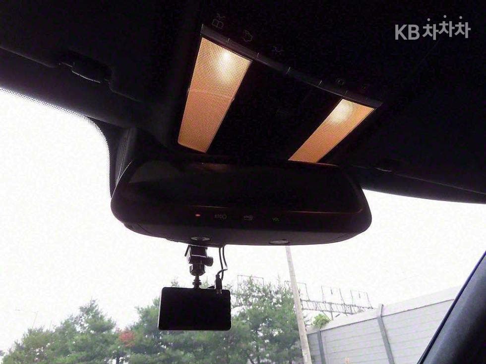 Mercedes-Benz Нов S-КласS63 AMG W221 - 13