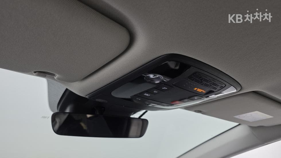 Киа The New (фейслифт) Канивал 4-то поколениеD2.2 9-местен Noblesse - 19