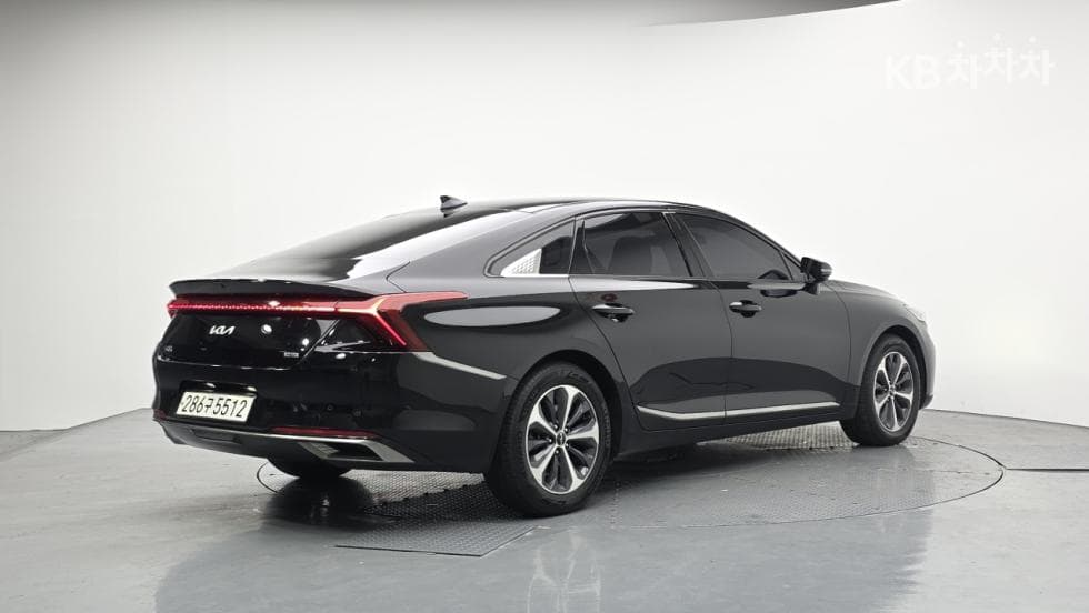 Kia K8 Hybrid1.6 Turbo Noblesse - 2