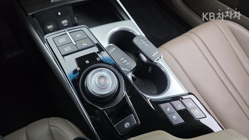 Kia K8 Hybrid1.6 Turbo Noblesse - 20