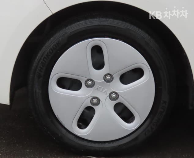 Киа The New (фейслифт) Рей (ван) Ван1.0 Бензин Ван 2-местен Престиж - 20