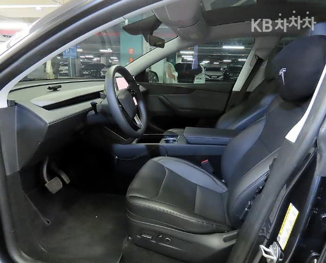 테슬라 Model YRWD Стандартен - 6