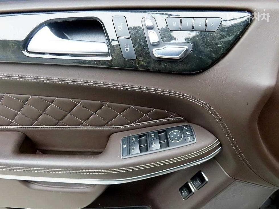 Mercedes-Benz GLS (X166)500 4MATIC - 11