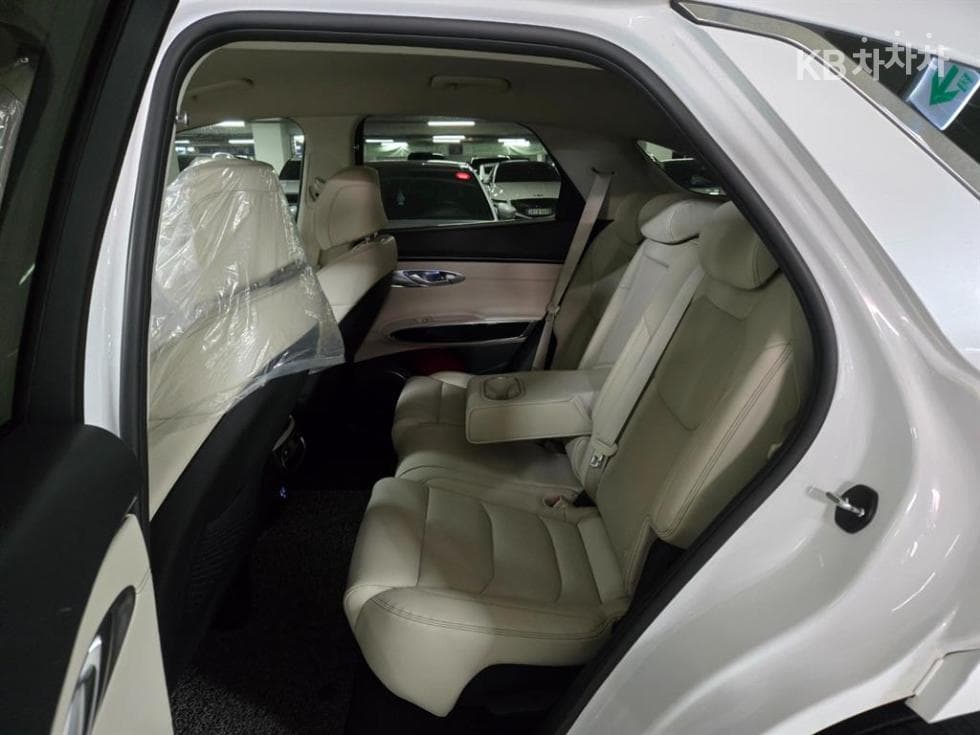 Дженезис GV70Бензин 2.5T AWD - 6