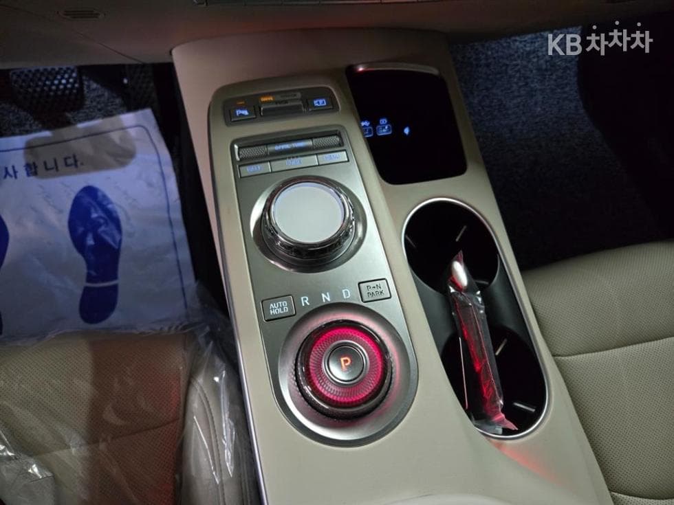 Дженезис GV70Бензин 2.5T AWD - 11