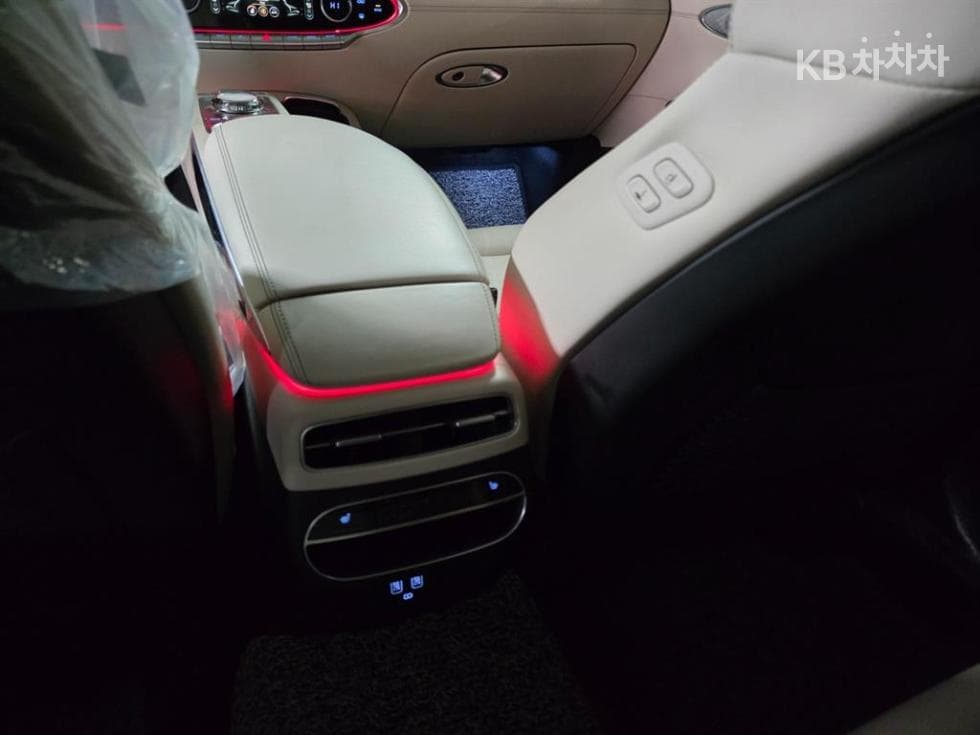 Дженезис GV70Бензин 2.5T AWD - 12