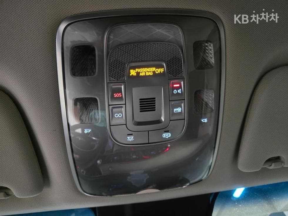 Дженезис GV70Бензин 2.5T AWD - 17