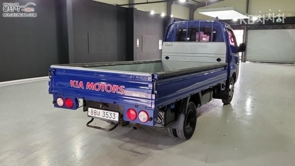 Kia The New (facelift) Bongo 3 (light truck)1.2Ton 표준캡 Extra Long 2WD GL - 2