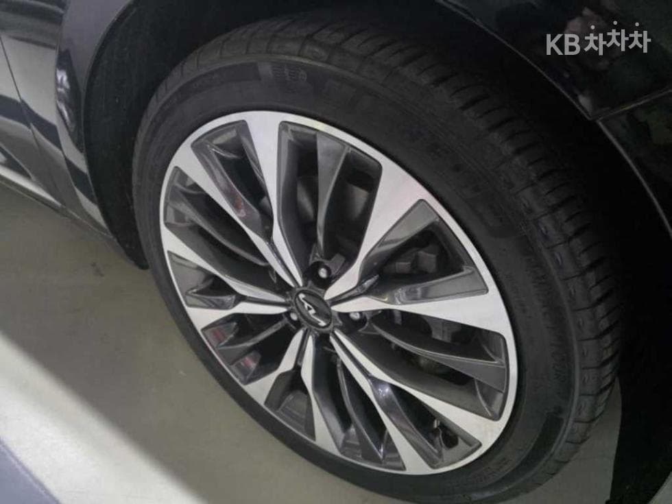 Киа K82.5L бензин Signature - 20