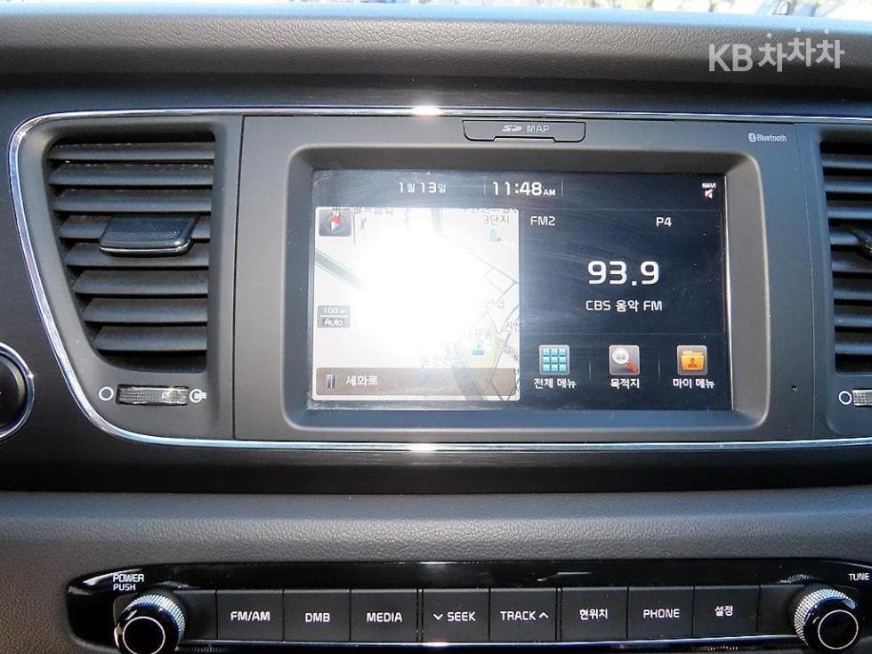 Kia All New Carnival9-seater 2.2 Diesel Luxury - 15