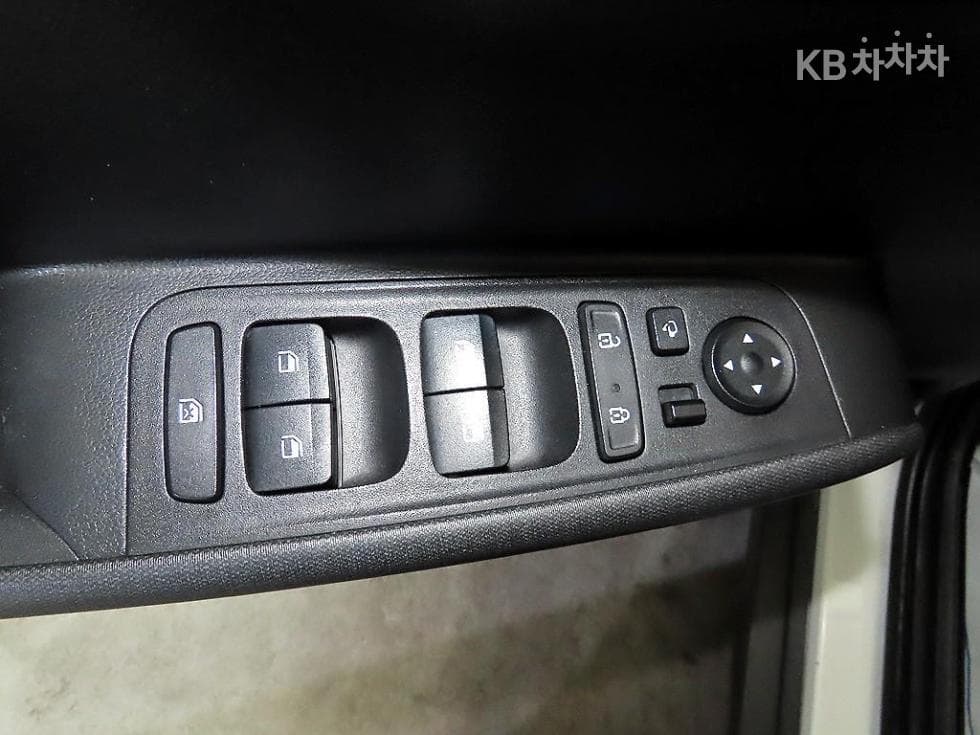 Hyundai Casper1.0 Gasoline Modern - 12