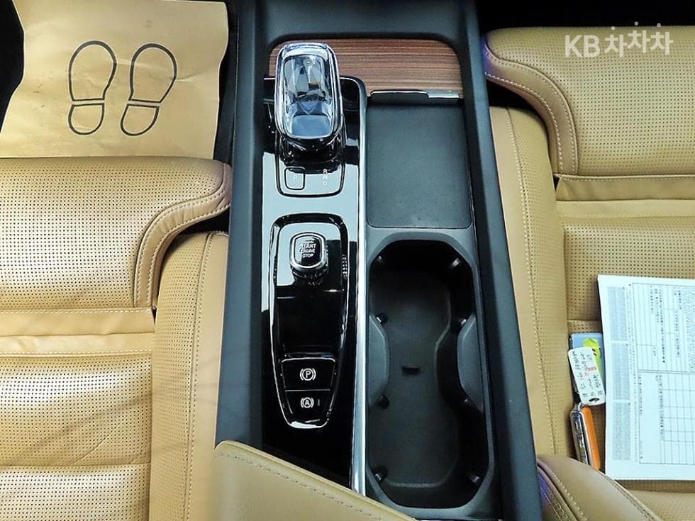 Volvo S60 3-토 поколение2.0 B5 Inscription - 10