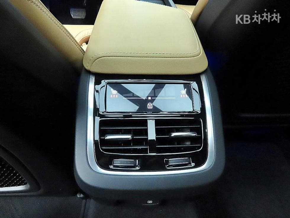Volvo S60 3-토 поколение2.0 B5 Inscription - 16