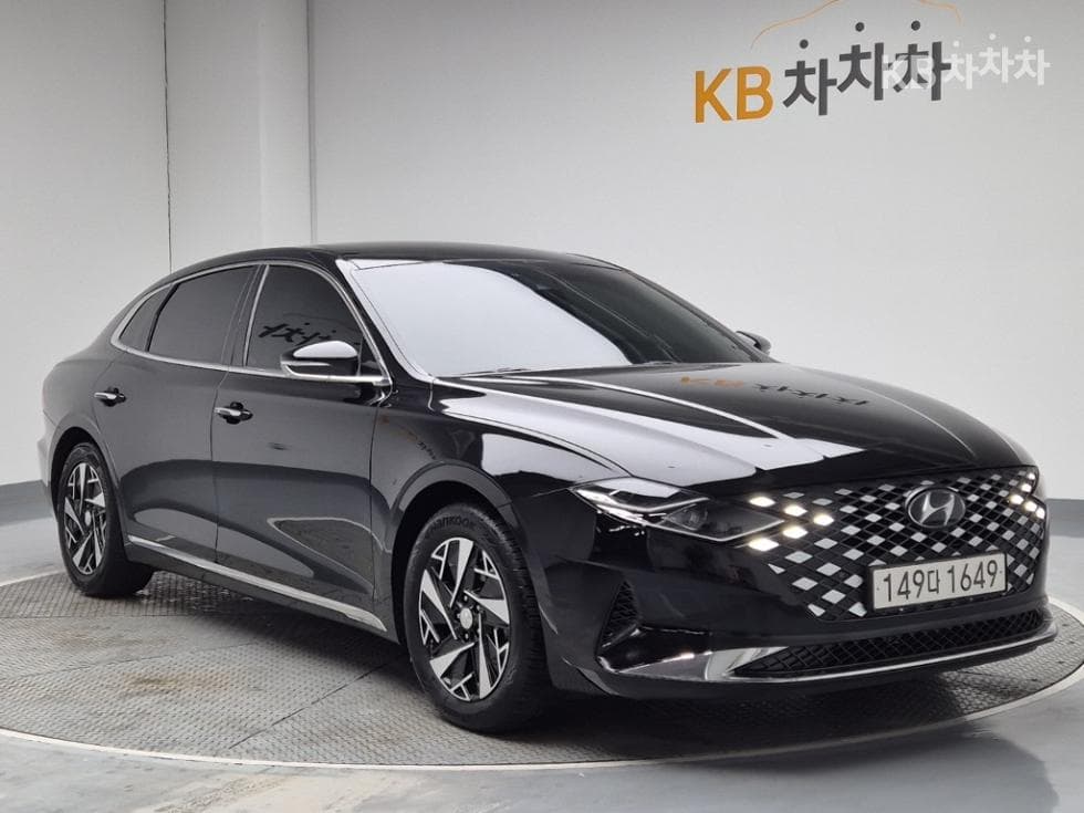 Hyundai The New (facelift) Grandeur (Azera) Hybrid2.4 Premium - 4