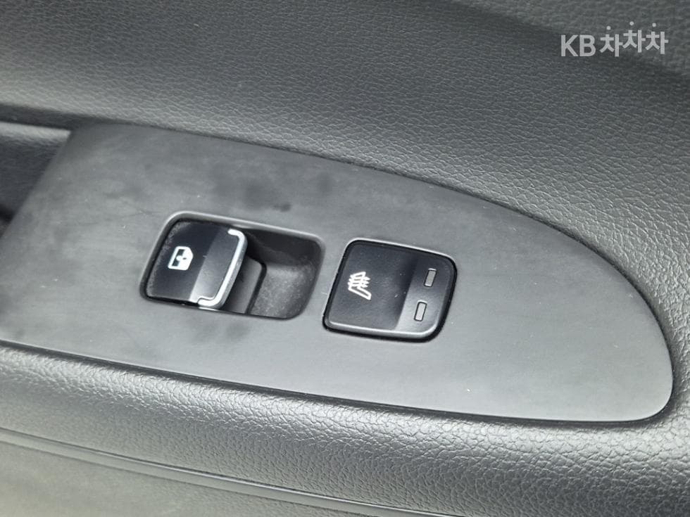 Hyundai The New (facelift) Grandeur (Azera) Hybrid2.4 Premium - 19
