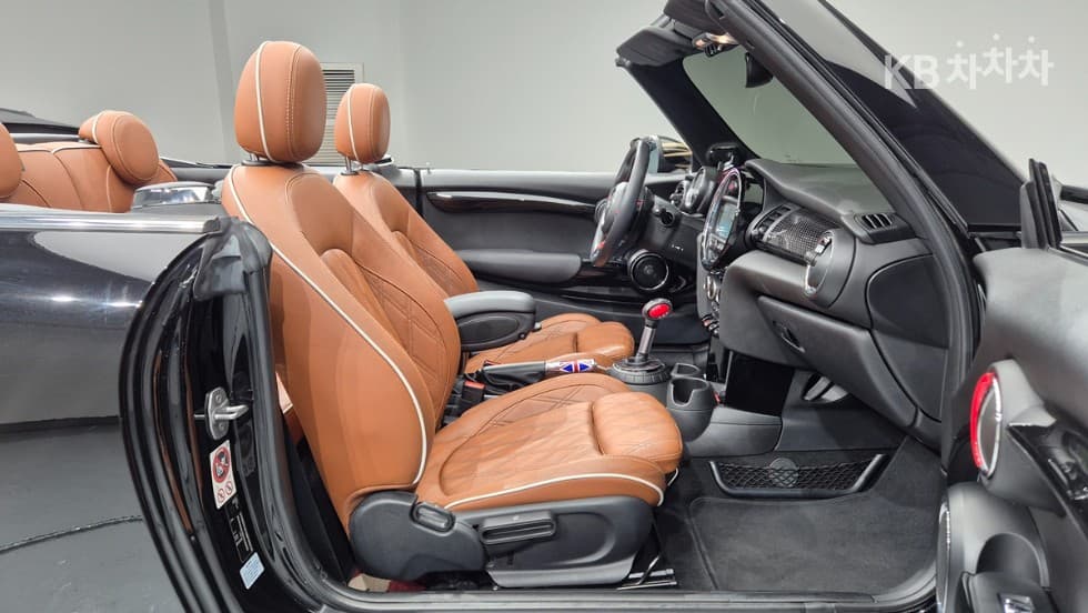 Мини Нов КабриолетS 2.0 Стандартен - 10