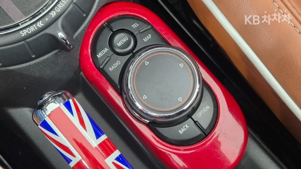 Мини Нов КабриолетS 2.0 Стандартен - 17