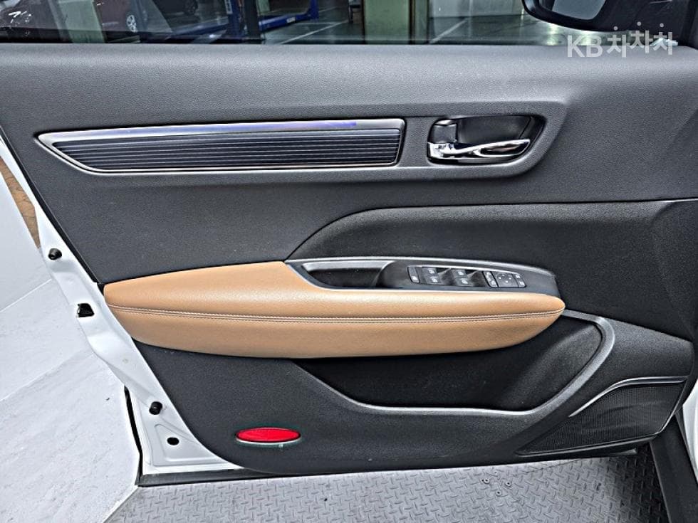 Renault Korea New QM62.0 LPe 2WD RE Signature - 11