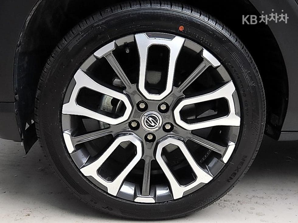 КейДжи Мобилити 토레스(J100)1.5 GDI Турбо T7 - 19