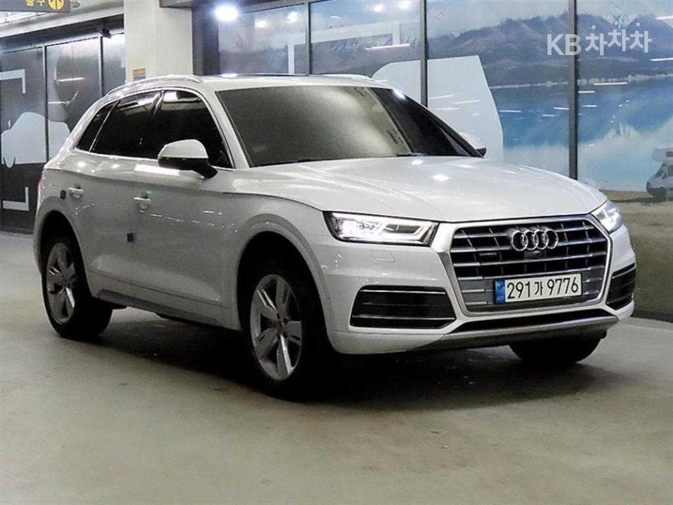 Audi The New Q5(FY) 40 Turbo Diesel Injection quattro Premium - Image 1