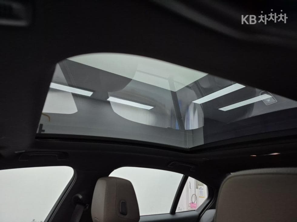 BMW New5 Series(G60)523d M Sport - 13