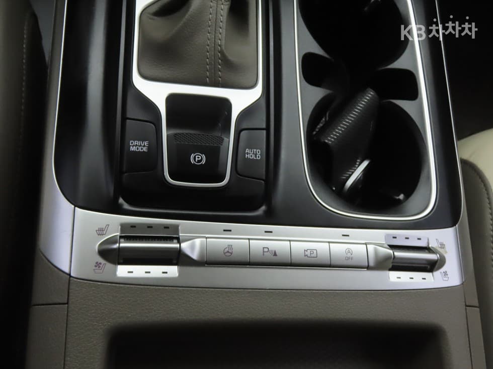 Киа Канивал 4-то поколениеD2.2 11-местен Престиж - 12