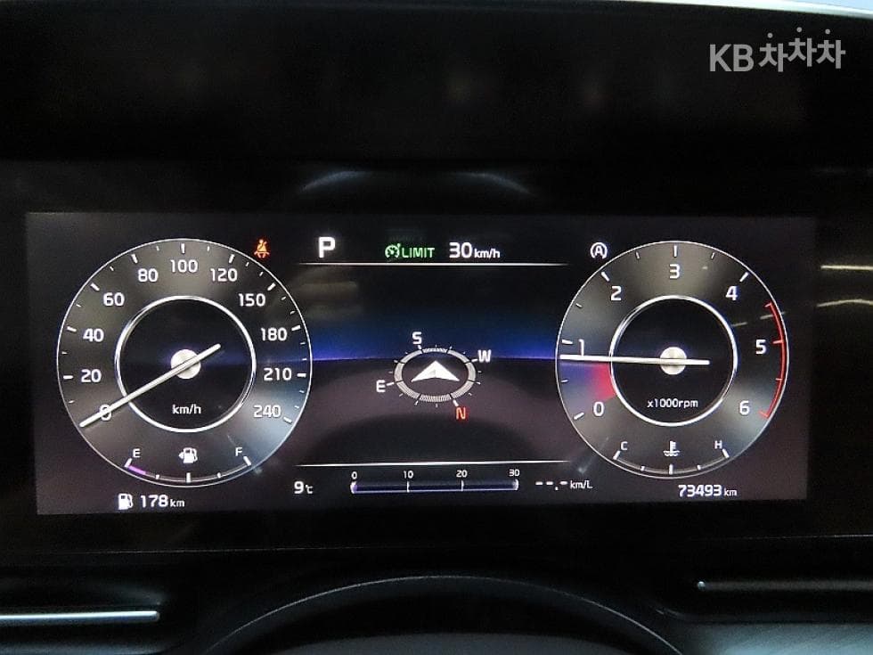 Киа Канивал 4-то поколениеD2.2 9-местен Signature - 8