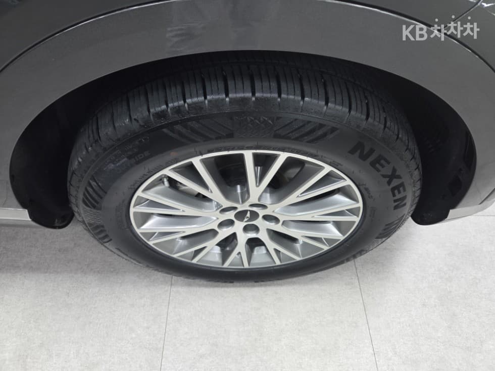 Дженезис GV802.5 Турбо Бензин AWD - 29