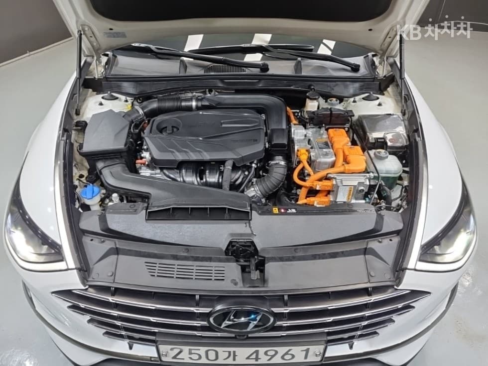 Hyundai Sonata Hybrid (DN8)2.0 Hybrid Inspiration - 6