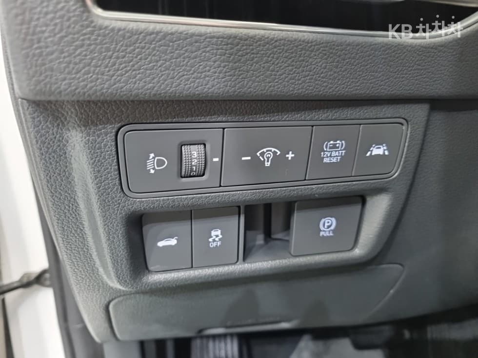 Hyundai Sonata Hybrid (DN8)2.0 Hybrid Inspiration - 16