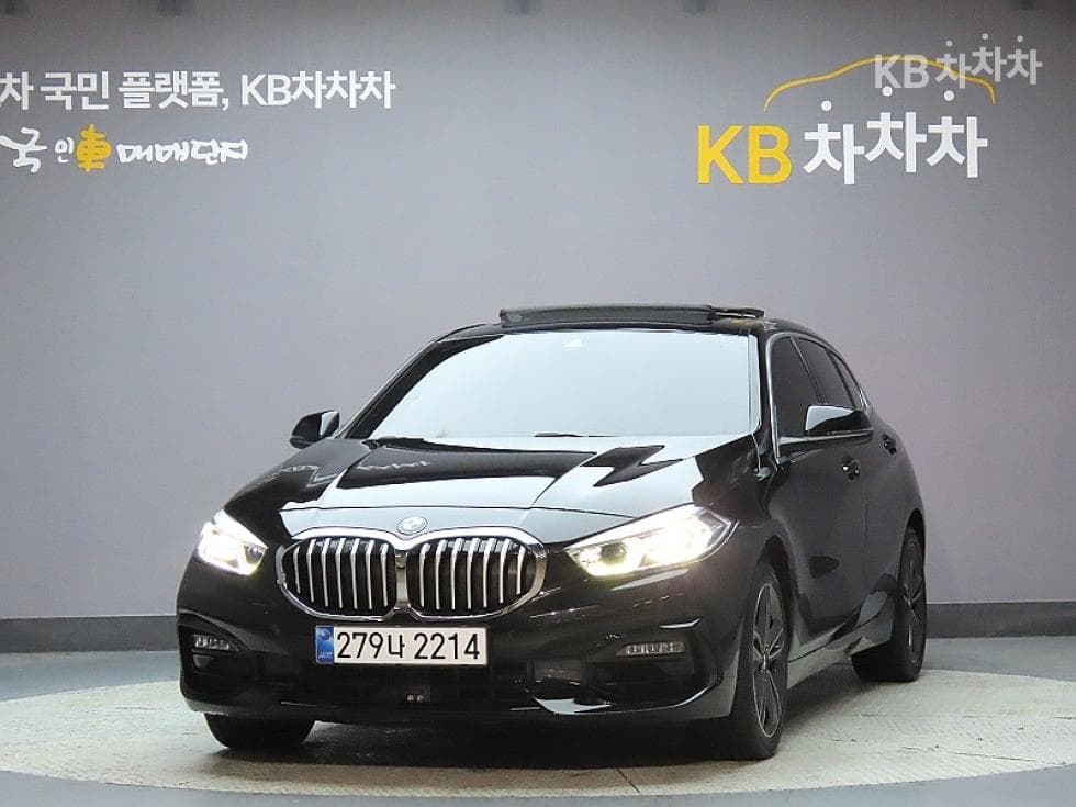BMW 1시리즈 (F40) 120i Sport - Image 1