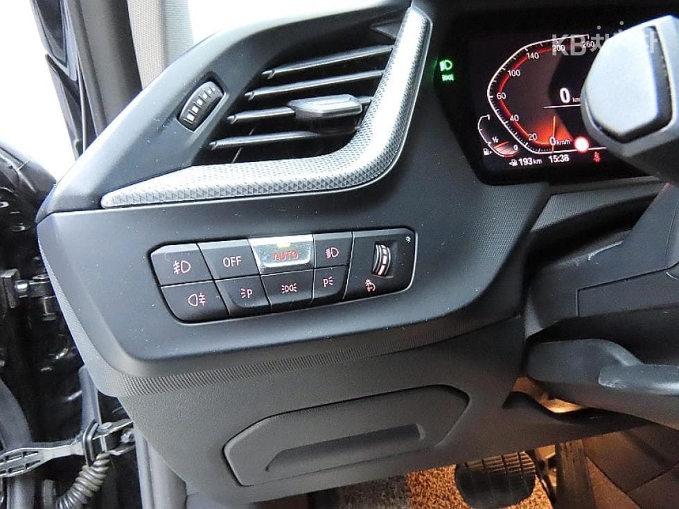 BMW 1시리즈 (F40)120i Sport - 12