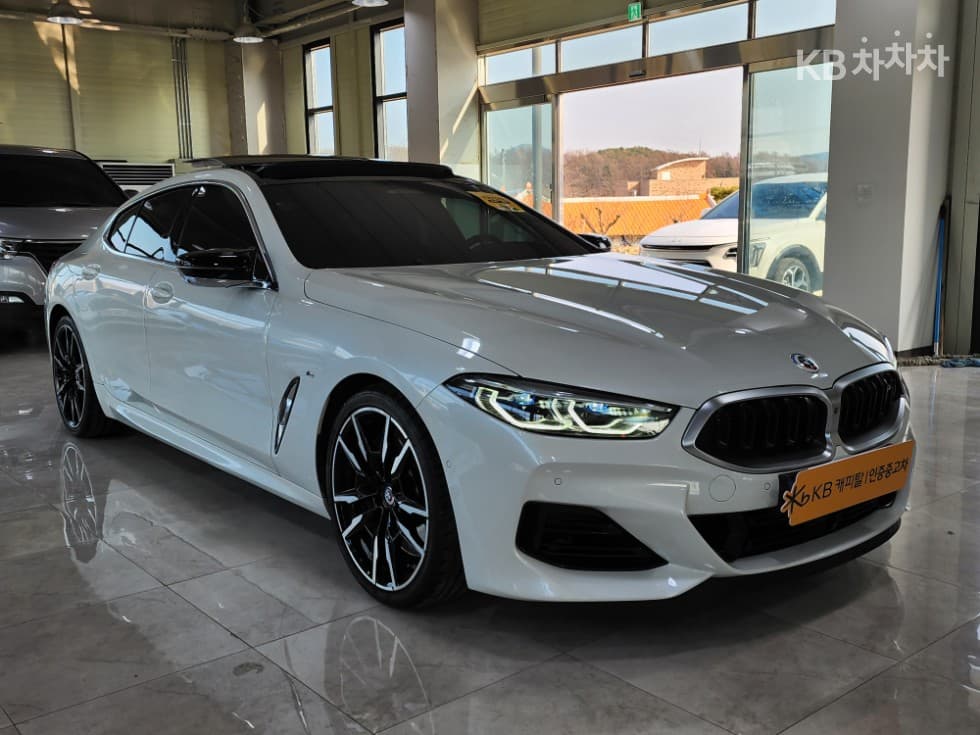 BMW 8시리즈 (G15) M850i xDrive Gran Coupe Standard - Image 1