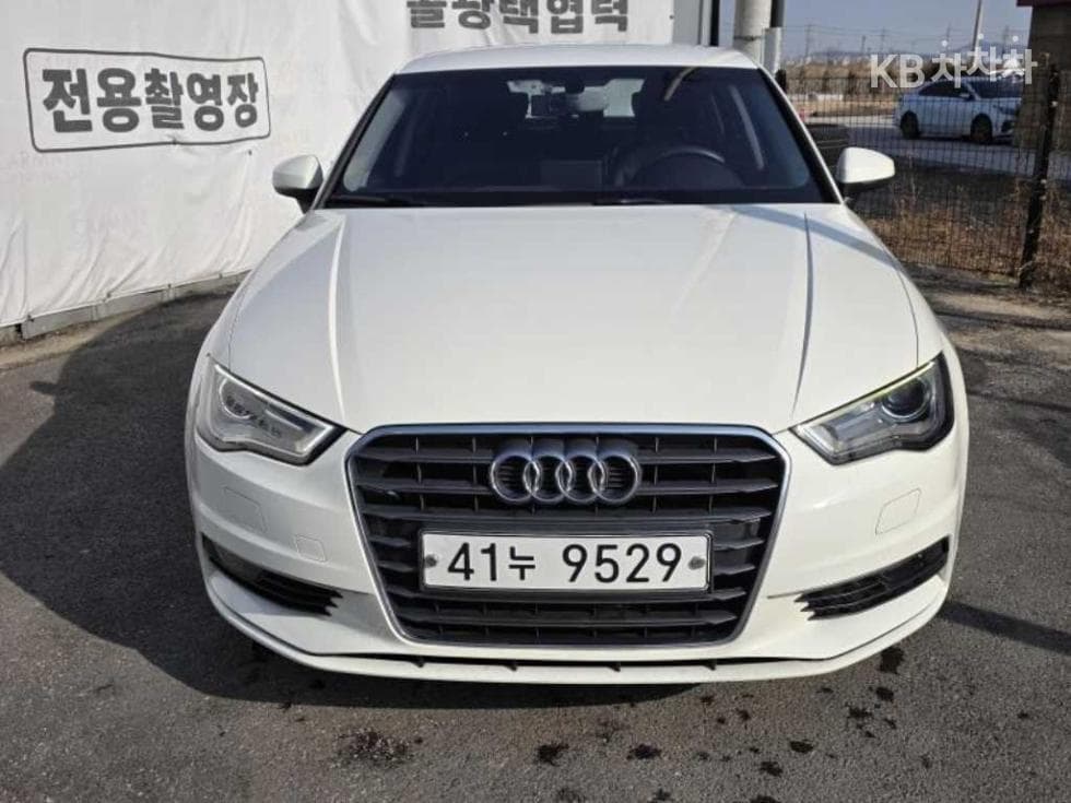 Audi NEW A3 2.0 Turbo Diesel Injection Sedan 8V - Image 1