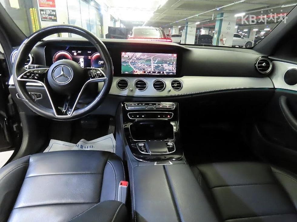Mercedes-Benz E-Class (W213)E250 Avantgarde - 10