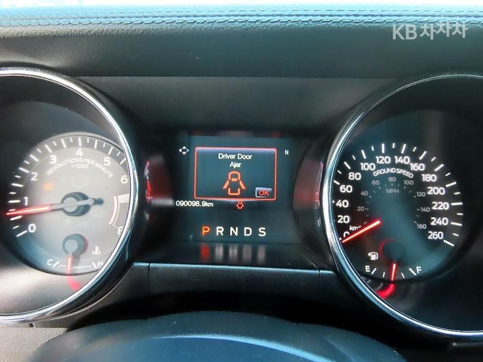 Форд 올Нов머스탱Купе Premium - 9