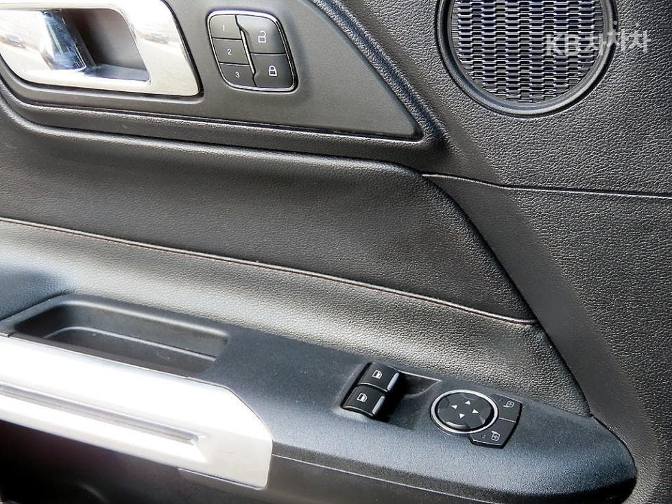 Форд 올Нов머스탱Купе Premium - 11