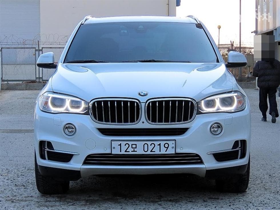 BMW X5 (F15)xDrive 30d Стандартен