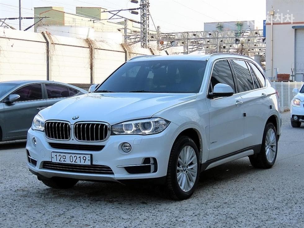 BMW X5 (F15) xDrive 30d Стандартен - Image 1