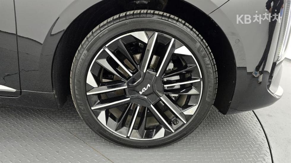 Kia The New (facelift) K8 Hybrid1.6 Turbo HEV 시그니쳐 - 5