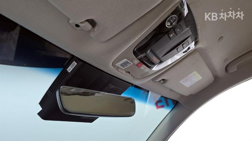 Kia The New (facelift) K8 Hybrid1.6 Turbo HEV 시그니쳐 - 19