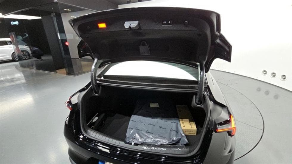 Kia The New (facelift) K8 Hybrid1.6 Turbo HEV 시그니쳐 - 20