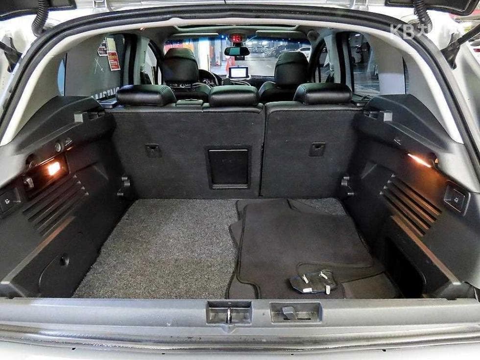 Peugeot 3008 1st Generation1.6 HDi MCP - 17