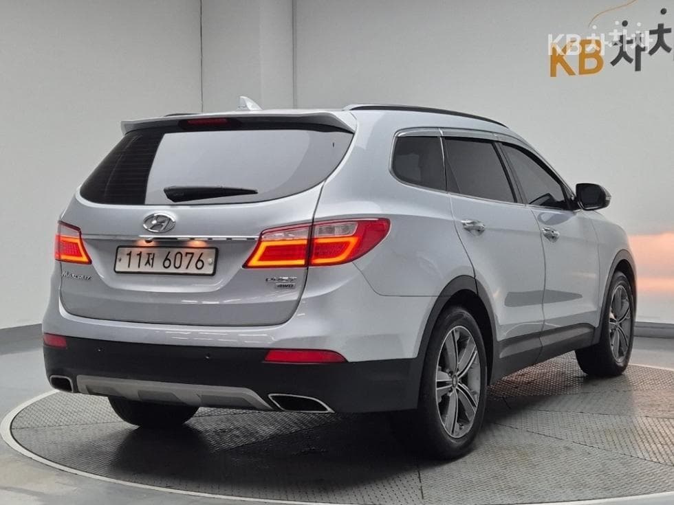 Hyundai 맥스CruzeDiesel(e-VGT)2.2 2WD Exclusive 7-seater (Limousine) Standard - 4