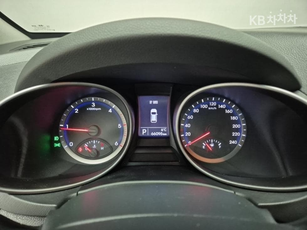 Hyundai 맥스CruzeDiesel(e-VGT)2.2 2WD Exclusive 7-seater (Limousine) Standard - 5